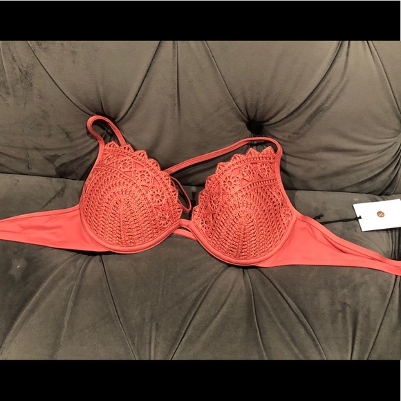 NWT Shade & Shore Rose Bikini Top - Picture 1 of 7
